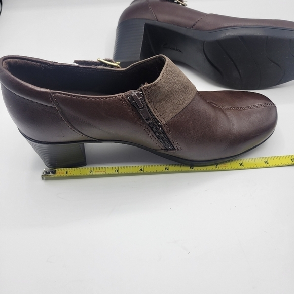 Clarks Bendables slip on ankle heeled booties leather upper size 8M - Picture 12 of 15